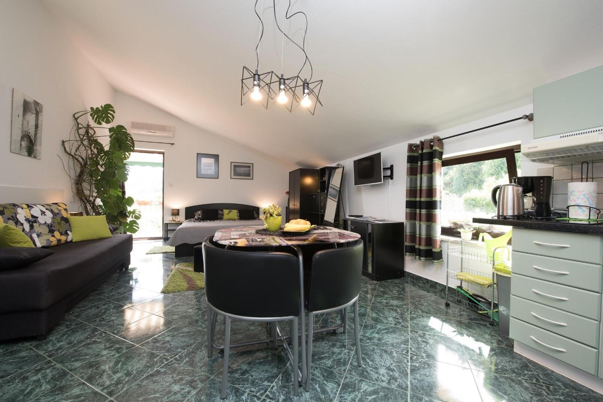 Apartments Villa Zara Lovran Eksteriør billede